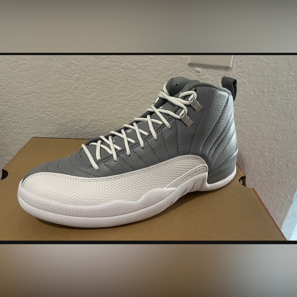 Size 10.5 brand new never worn.